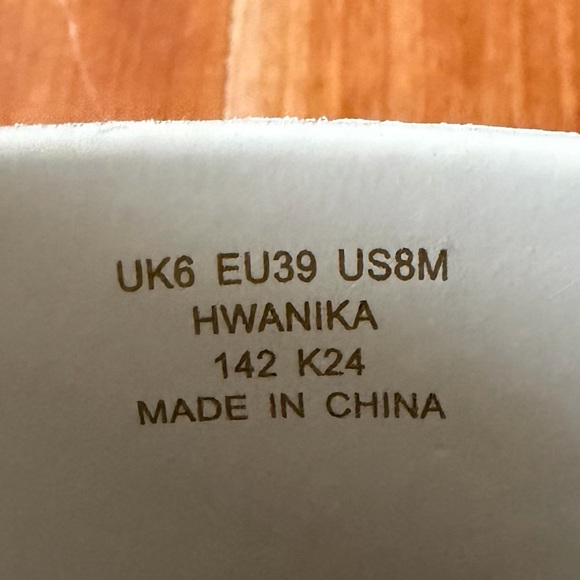 HUNTER Anika clogs white ivory color still basically new size 8 great style - Picture 8 of 8